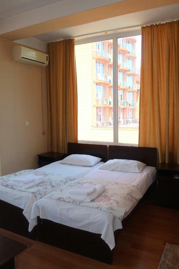 Eleganti Hotel 바투미 외부 사진