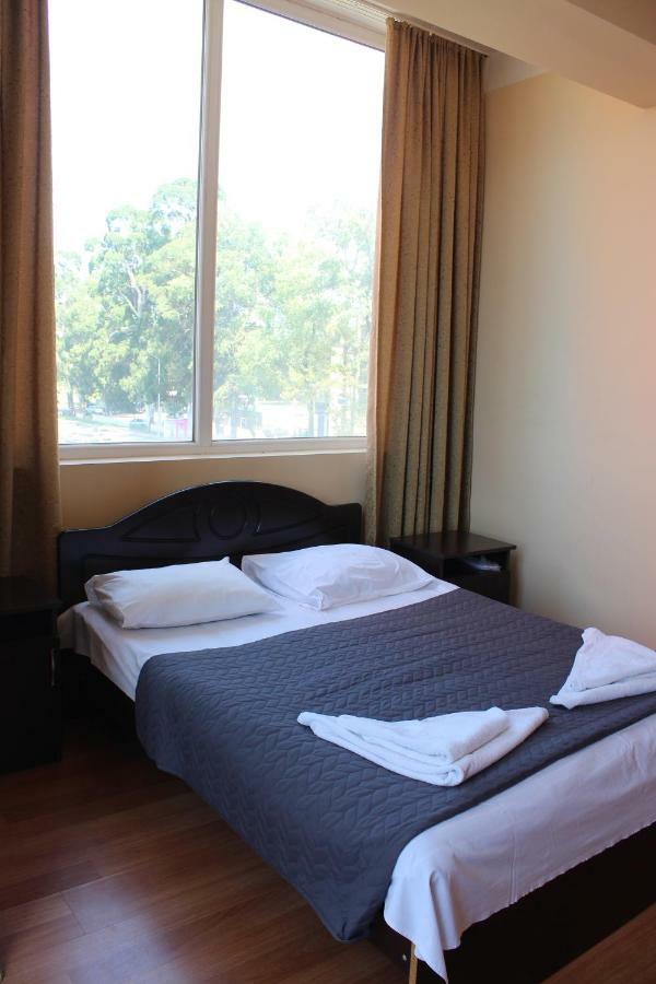 Eleganti Hotel 바투미 외부 사진