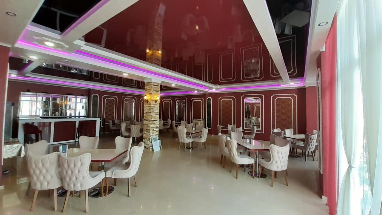 Eleganti Hotel 바투미 외부 사진